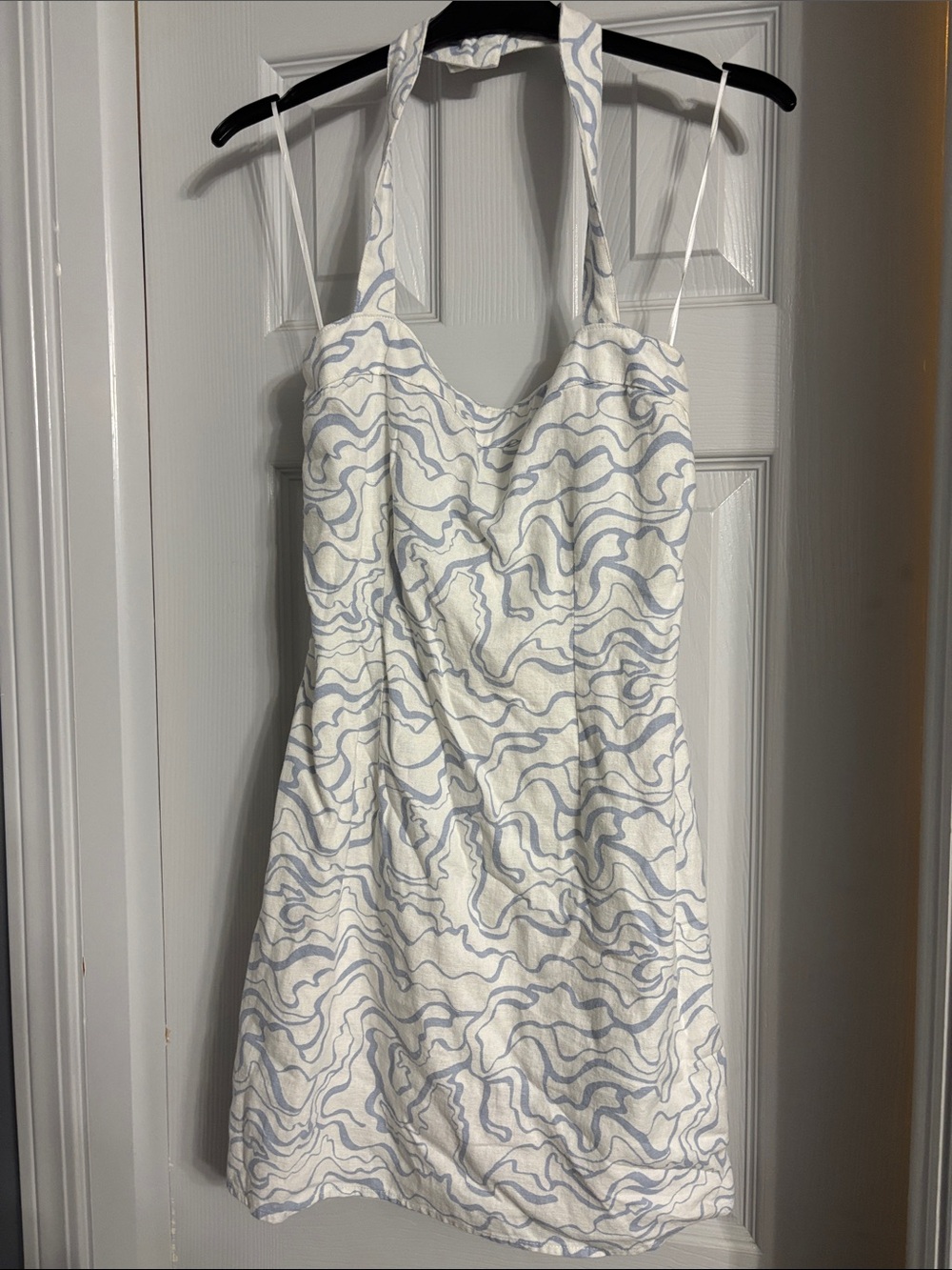 Abercrombie & Fitch Linen Blend Mini Halter Tie Dress in White & Blue Wave Small